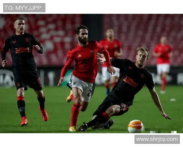 本菲卡与里昂激战在即谁能在欧战舞台上笑到最后